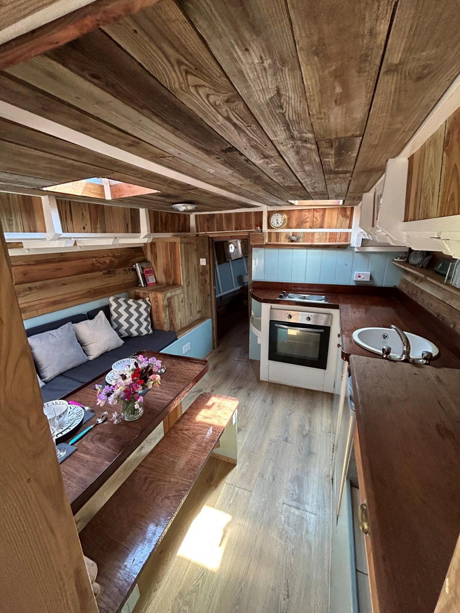Swallowfield Glamping-Unsinkable Yeovil Exterior foto
